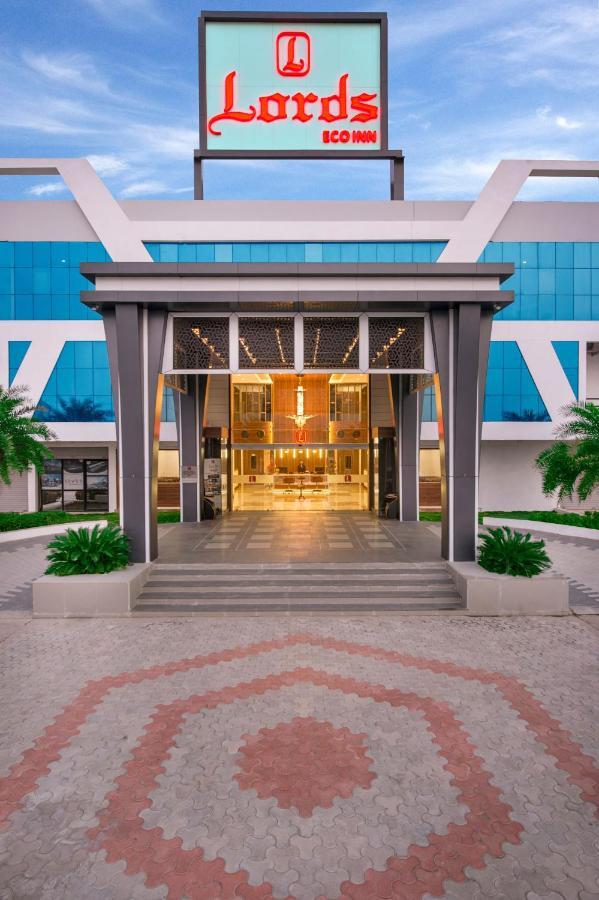 Lords Eco Inn Morbi Exterior photo