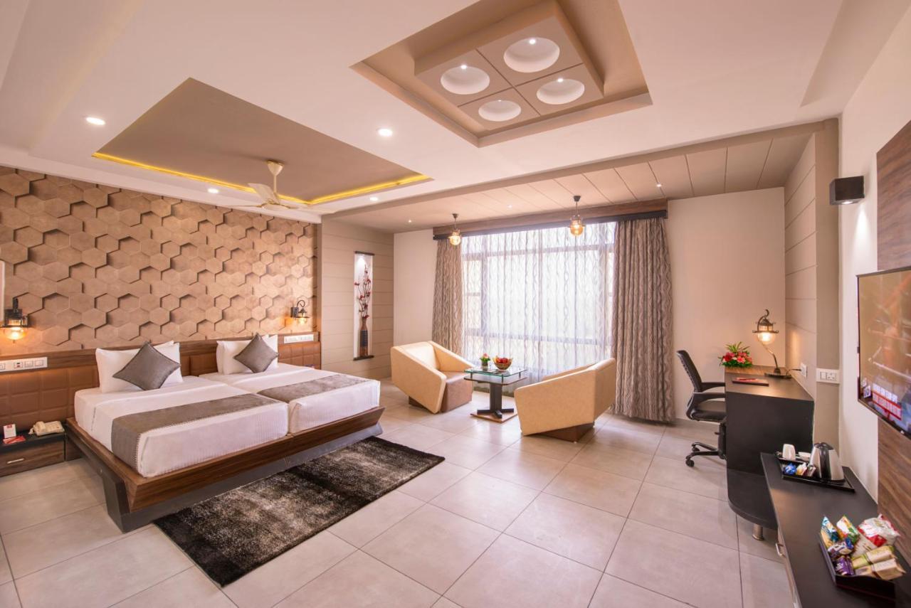 Lords Eco Inn Morbi Exterior photo