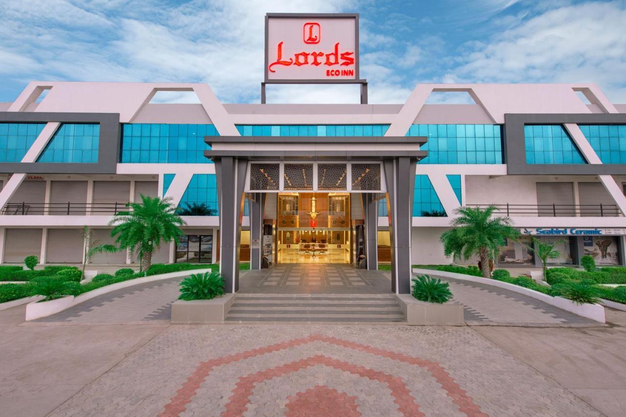 Lords Eco Inn Morbi Exterior photo