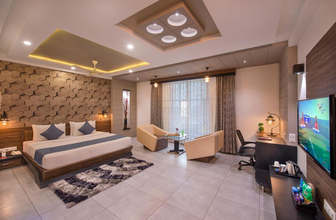 Lords Eco Inn Morbi Exterior photo